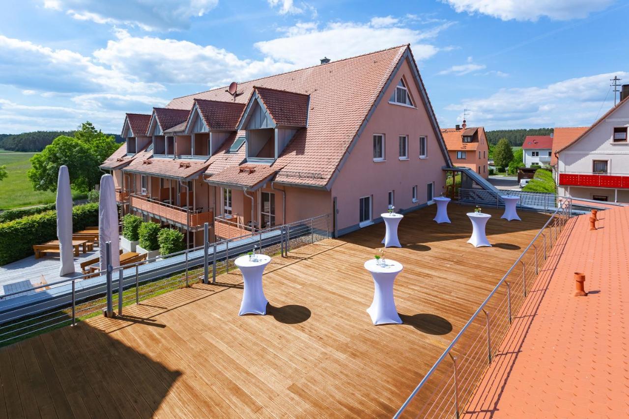 Acantus Hotel 魏森多夫 外观 照片